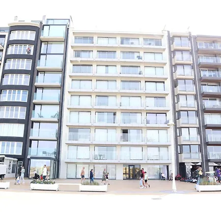 Apartment Seaflower 102 Right On The